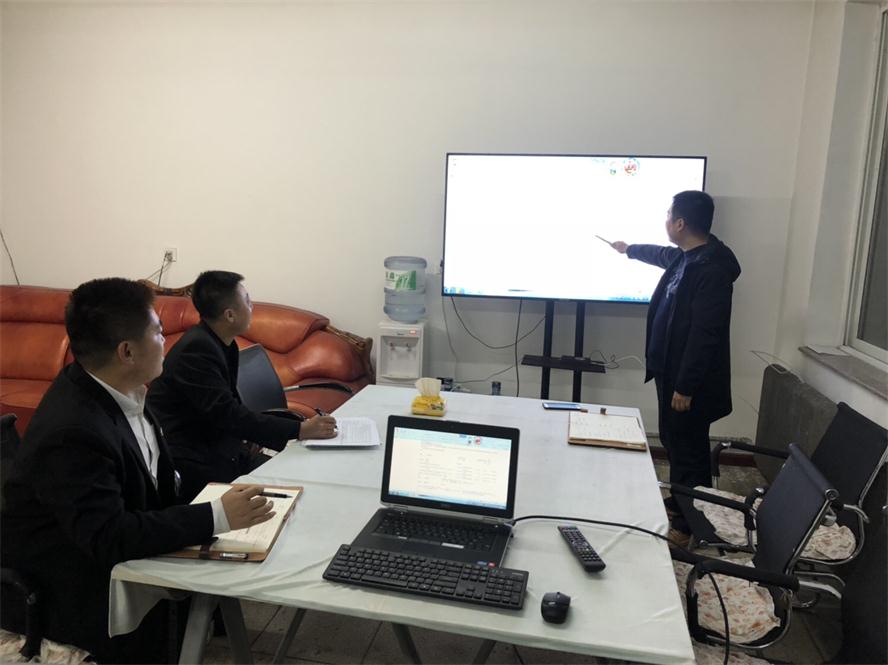 奔走的路上，我们一路成长